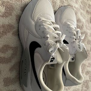 White gray black Nike air max size 10 womens! Only worn a handful of times